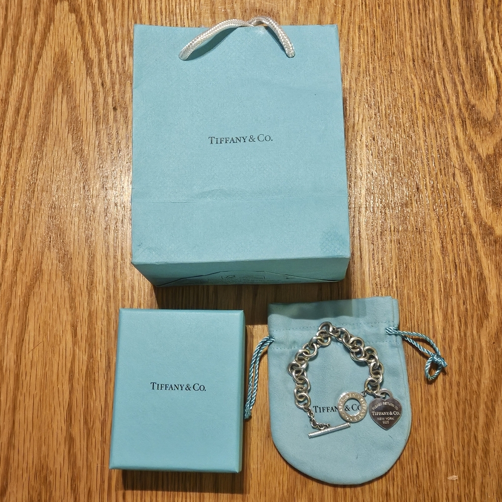 Return to Tiffany & Co. 7" Heart Tag Toggle Bracelet - DISCONTINUED